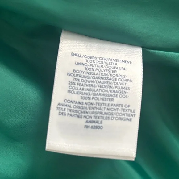 Lands' End Women’s M Emerald Puffer Vest - Picture 4 of 5